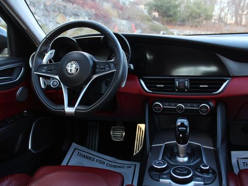 Used 2019 Alfa Romeo Giulia Ti Sport w/ Quick Order Package 22S Sport image 19