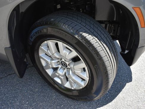 Used 2024 Nissan Frontier SV w/ SV Convenience Package AWD/4WD image 46