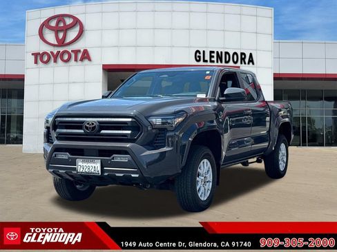 Certified 2024 Toyota Tacoma SR5 w/ SR5 Upgrade Package AWD/4WD image 4