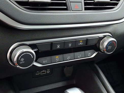 Used 2022 Nissan Altima 2.5 SR image 16