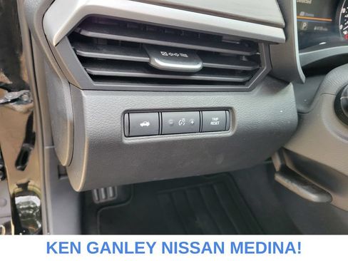 Certified 2025 Nissan Altima 2.5 SV FWD image 34