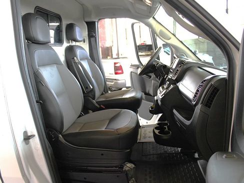 Used 2025 RAM ProMaster 2500 w/ Convenience Group FWD image 29