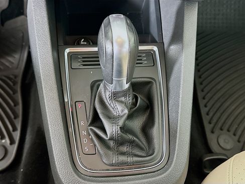 Used 2018 Volkswagen Jetta Wolfsburg Edition FWD image 23