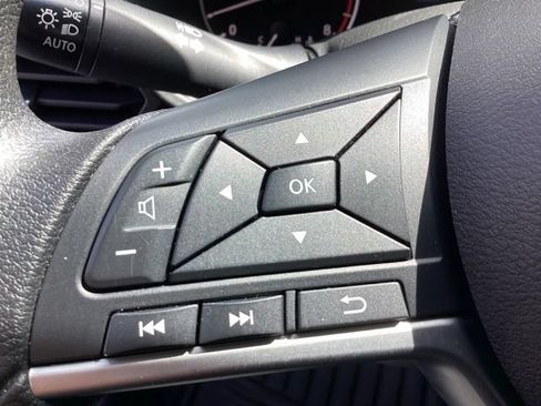 Used 2024 Nissan Altima 2.5 SV FWD image 10