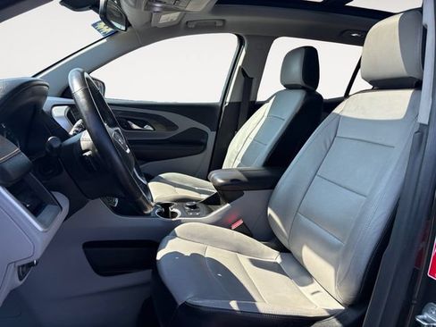 Used 2019 GMC Terrain SLT w/ Preferred Package FWD image 9