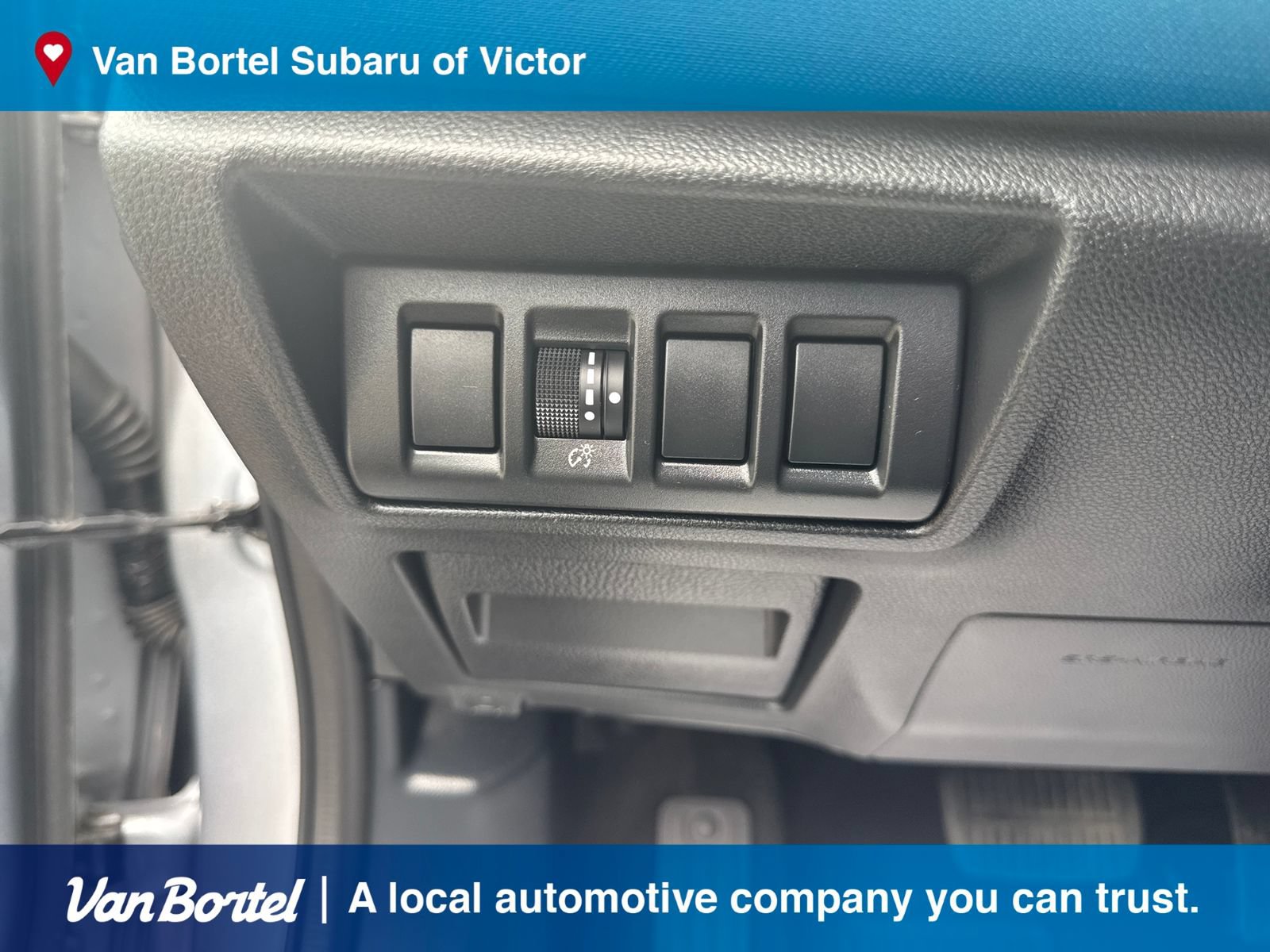 Used 2025 Subaru Outback Premium AWD/4WD image 15