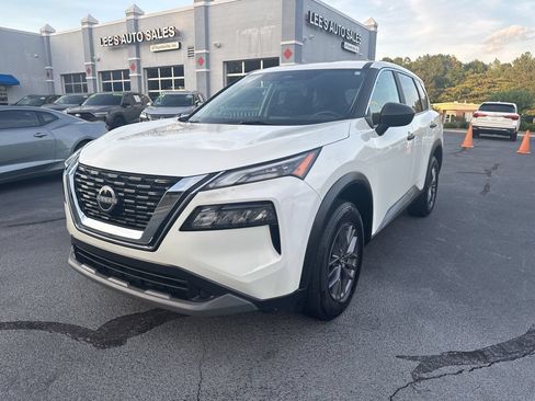 Used 2023 Nissan Rogue S AWD/4WD image 4