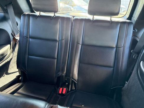 Used 2025 Dodge Durango GT AWD/4WD image 25