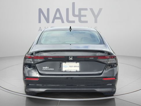 Certified 2025 Honda Accord SE image 4