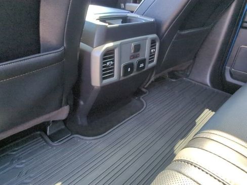 Used 2018 Ford F150 Raptor w/ Equipment Group 802A Luxury image 19