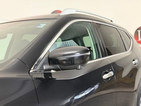 Used 2017 Nissan Rogue SL w/ SL Premium Package AWD/4WD image 12