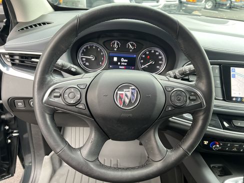 Used 2021 Buick Enclave Premium w/ Sun and Sites Package image 18