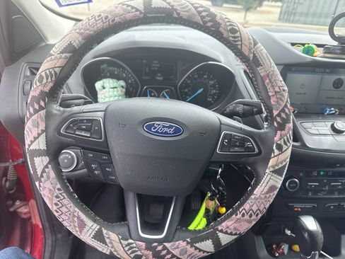 Used 2018 Ford Escape SE w/ SE Sport Appearance Package AWD/4WD image 15