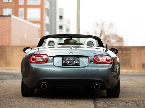Used 2011 MAZDA MX-5 Miata Grand Touring image 6