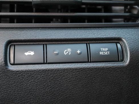 Used 2024 Nissan Altima 2.5 SV image 23