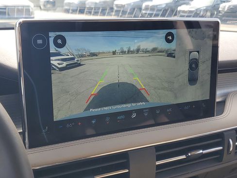 Certified 2024 Lincoln Corsair AWD w/ Equipment Group 101A image 15