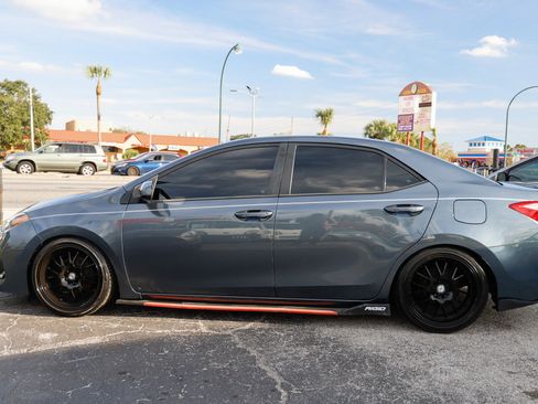 Used 2019 Toyota Corolla LE image 4