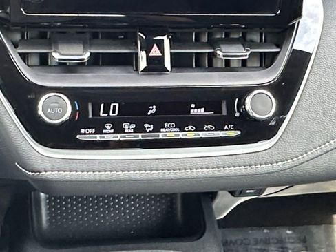 Used 2024 Toyota Corolla SE FWD image 17
