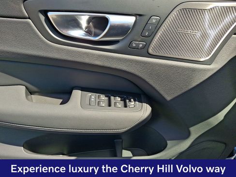 New 2026 Volvo XC60 B5 Ultra w/ Protection Package Premier AWD/4WD image 9
