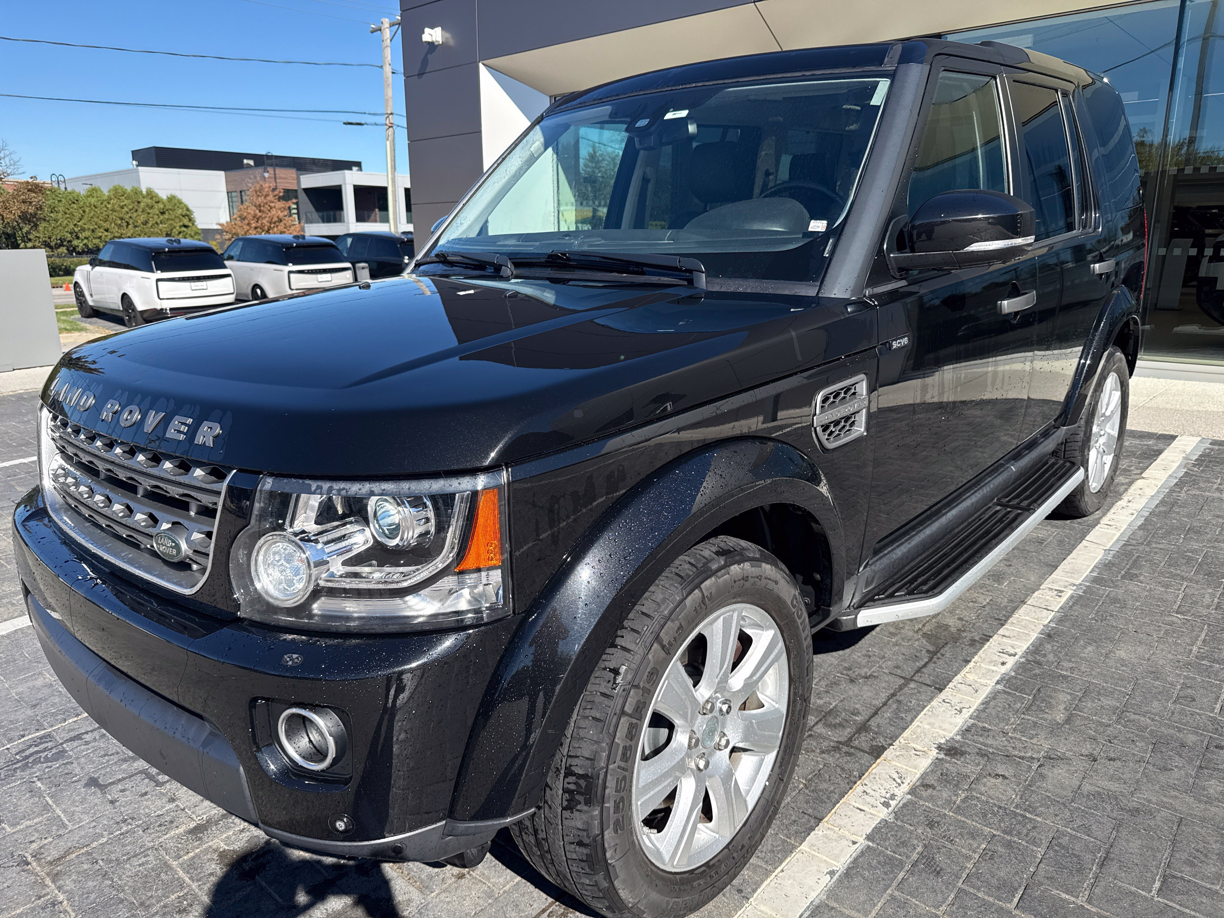 Used 2016 Land Rover LR4 HSE AWD/4WD image 1