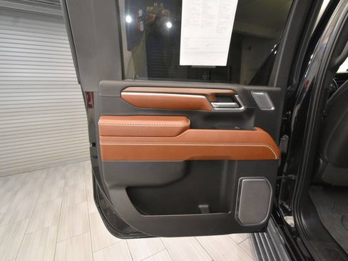 Used 2024 GMC Sierra 2500 Denali Ultimate w/ Max Trailering Package AWD/4WD image 15