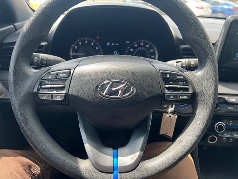 Used 2019 Hyundai Veloster 2.0 FWD image 18