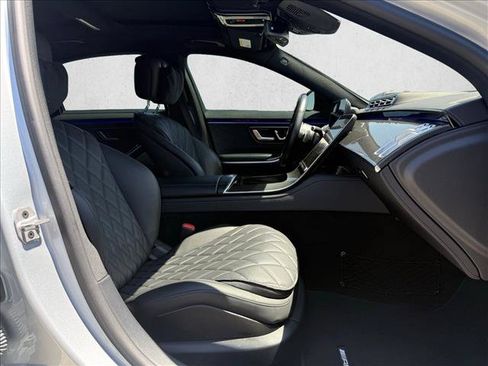 Used 2024 Mercedes-Benz S 580 4MATIC Sedan image 20