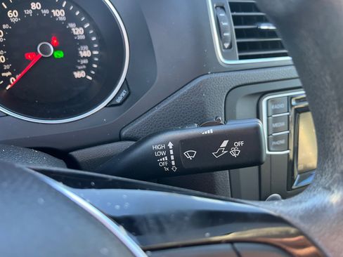 Used 2017 Volkswagen Jetta S image 11