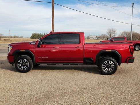 Used 2022 GMC Sierra 2500 AT4 w/ AT4 Preferred Package image 2