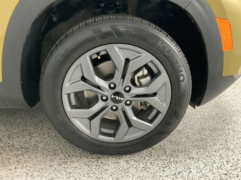 Used 2024 Kia Seltos S image 13