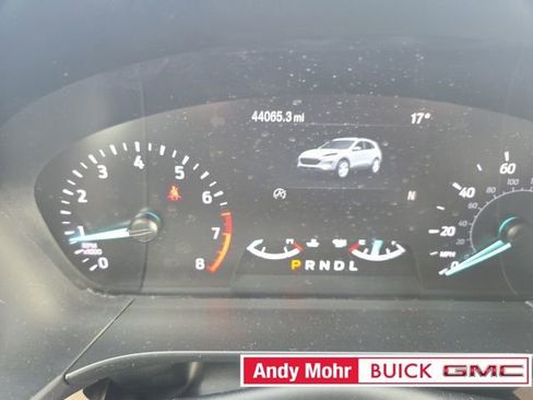 Used 2020 Ford Escape SE image 30