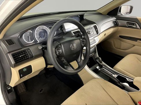 Used 2013 Honda Accord LX image 16
