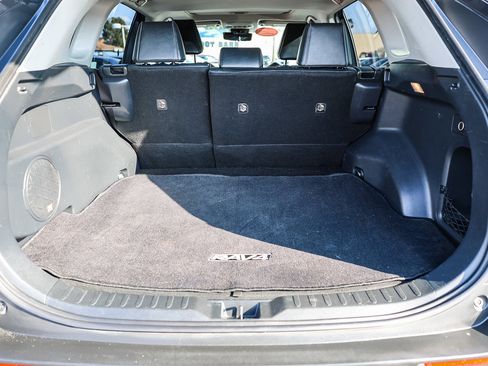 Used 2020 Toyota RAV4 Limited image 26