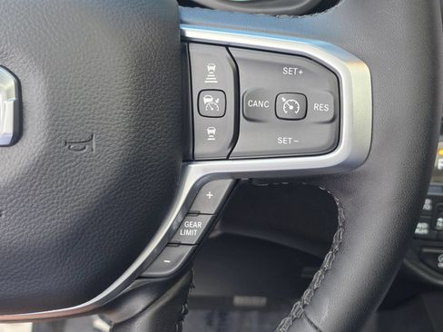 Used 2025 RAM 1500 Big Horn AWD/4WD image 23