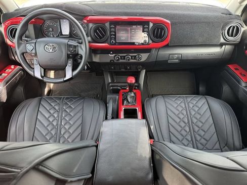 Used 2022 Toyota Tacoma SR RWD image 11