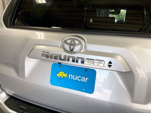 Certified 2023 Toyota 4Runner SR5 Premium AWD/4WD image 28