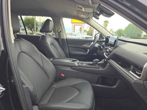 Certified 2026 Toyota Grand Highlander FWD image 10
