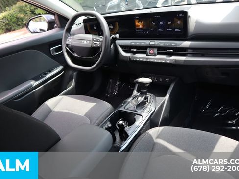 Used 2025 Kia K4 FWD image 23