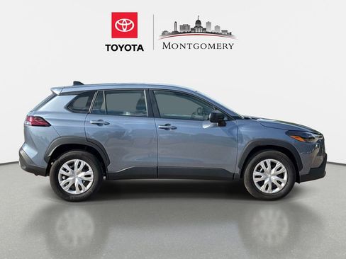 Used 2026 Toyota Corolla Cross L FWD image 2