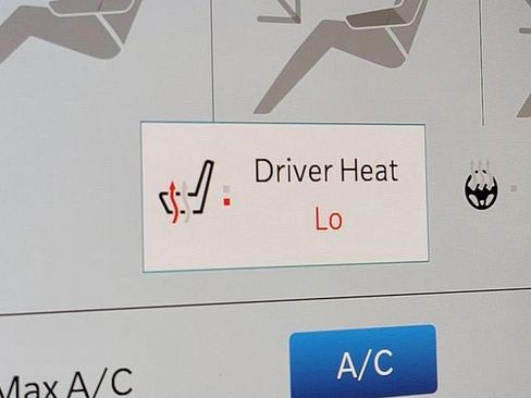 New 2026 Chrysler Pacifica Select AWD/4WD image 6