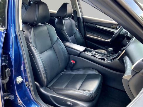 Used 2018 Nissan Maxima 3.5 SV FWD image 9