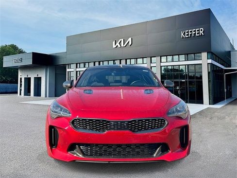 Certified 2021 Kia Stinger GT2 image 3