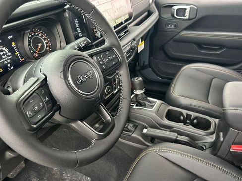 New 2026 Jeep Gladiator Sport image 10