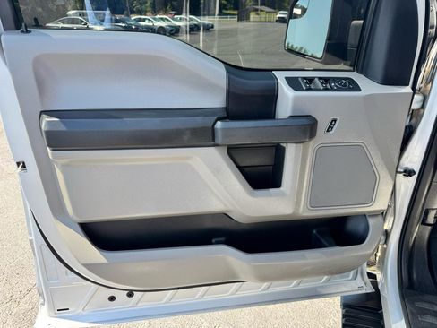 Used 2019 Ford F150 XL w/ Equipment Group 101A Mid AWD/4WD image 12