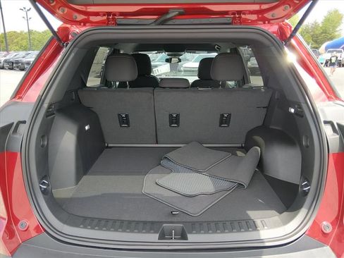 New 2026 Chevrolet Equinox LT FWD image 7