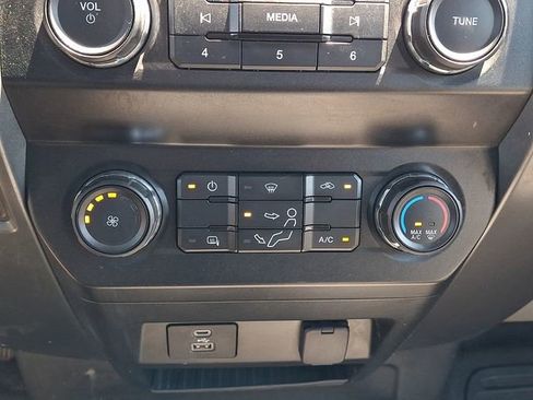 Used 2020 Ford F350 XLT w/ Snow Plow Prep Package AWD/4WD image 13