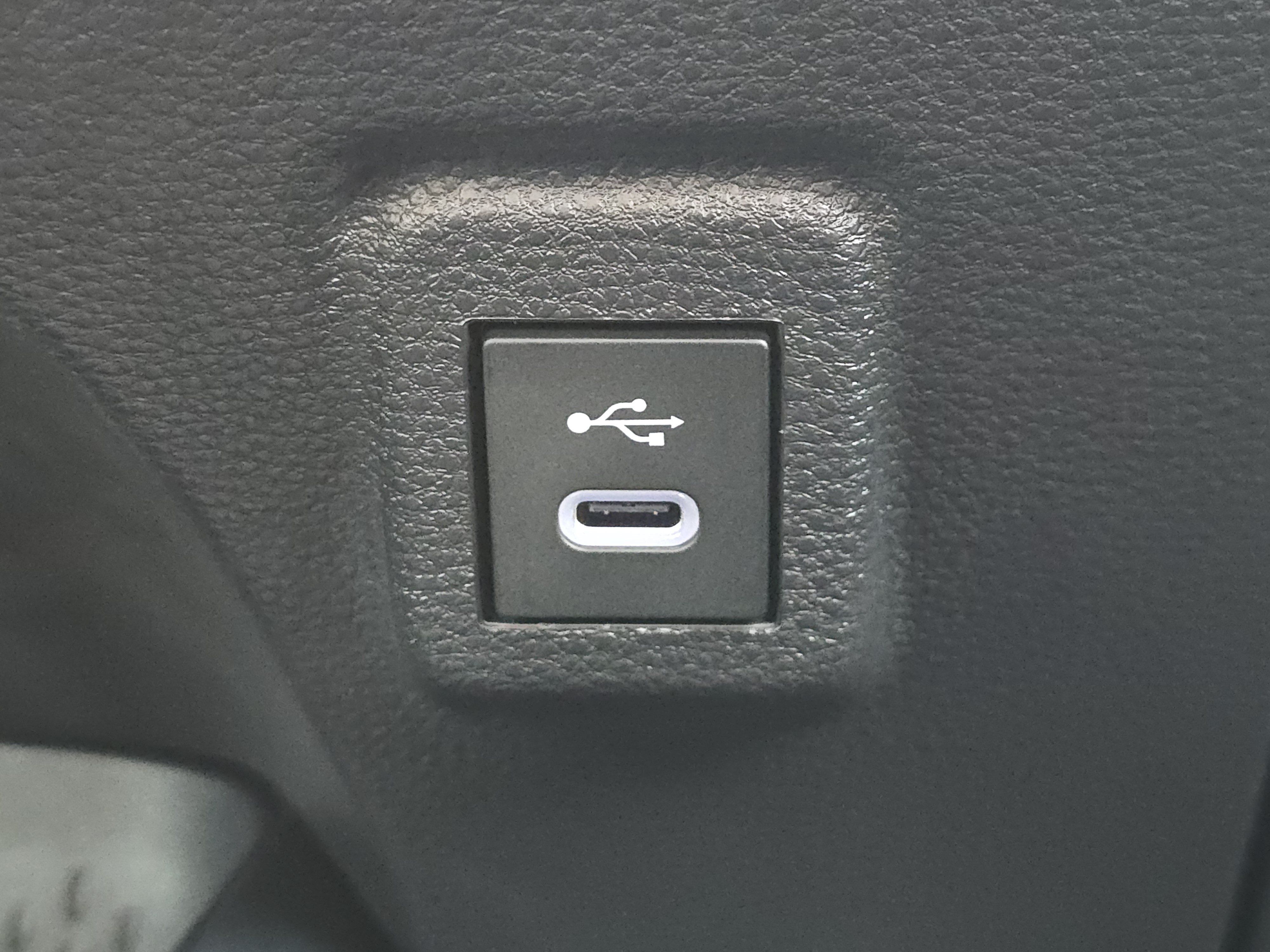Used 2026 Toyota Corolla SE FWD image 10