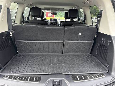 Used 2024 Nissan Armada Platinum w/ Captain's Chairs Package AWD/4WD image 18