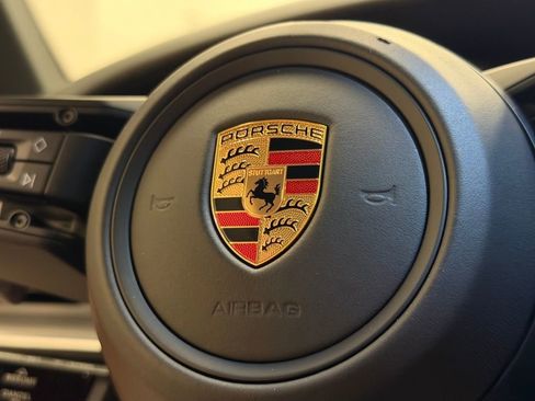 Used 2020 Porsche 911 Carrera S image 30