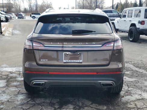 Certified 2022 Lincoln Nautilus Reserve image 5